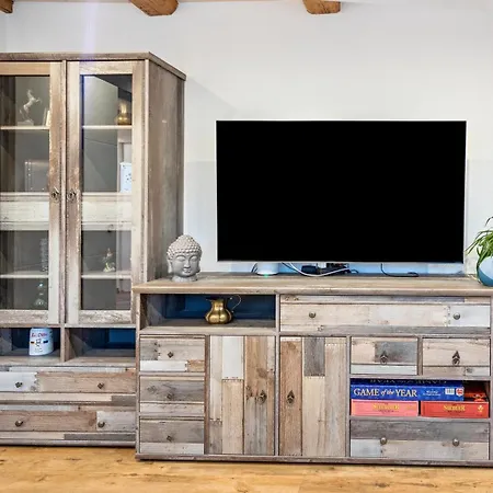 Haas Apartment *